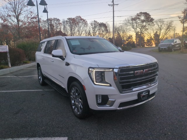 2021 GMC Yukon XL SLT 4