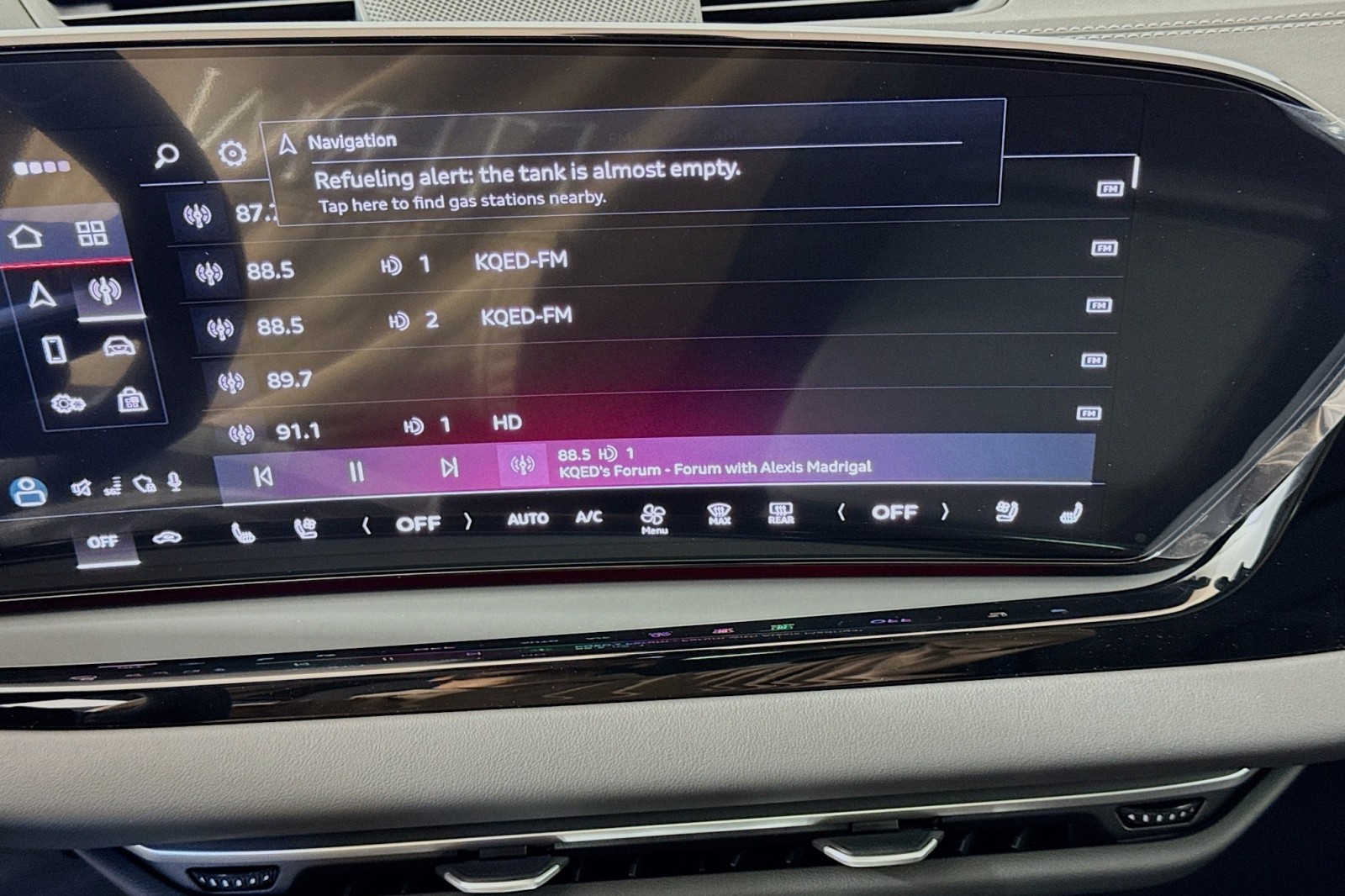 New 2025 Glacier White Metallic Audi Premium Plus 2.0 TFSI quattro image 15