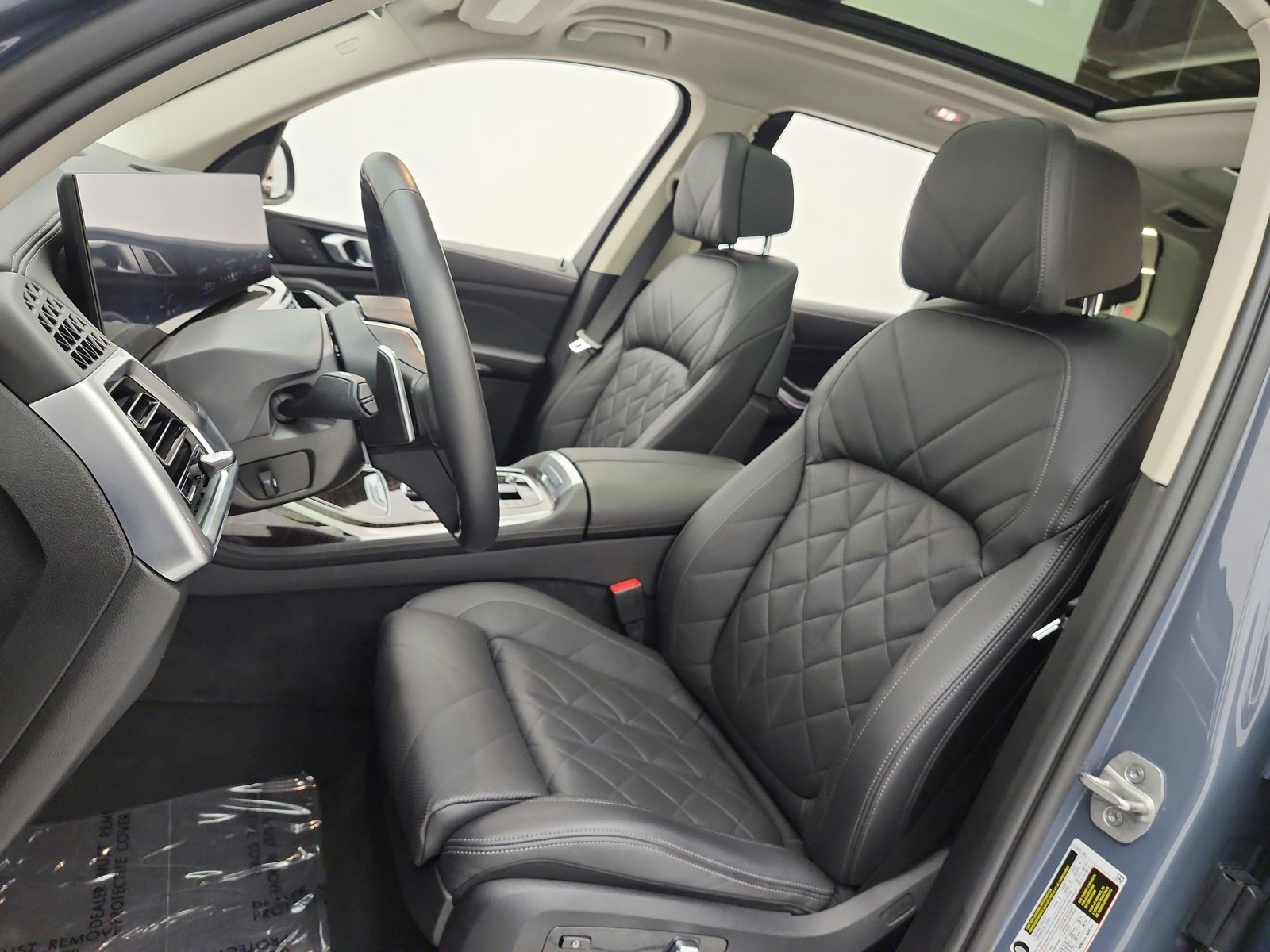 Used 2024 Sparkling Copper Metallic BMW xDrive40i Sports Activity Vehicle image 10