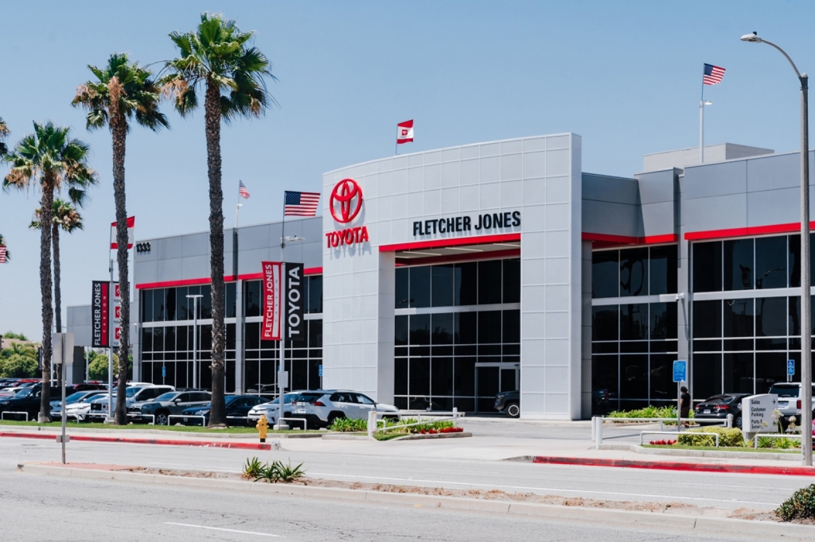 Certified Used 2024 Ice Cap Toyota Hybrid LE image 27