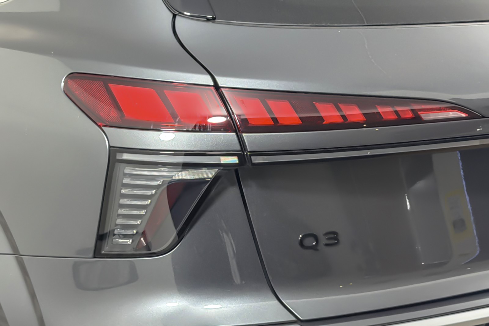 New 2026 Daytona Gray Pearl Effect Audi S line quattro image 26