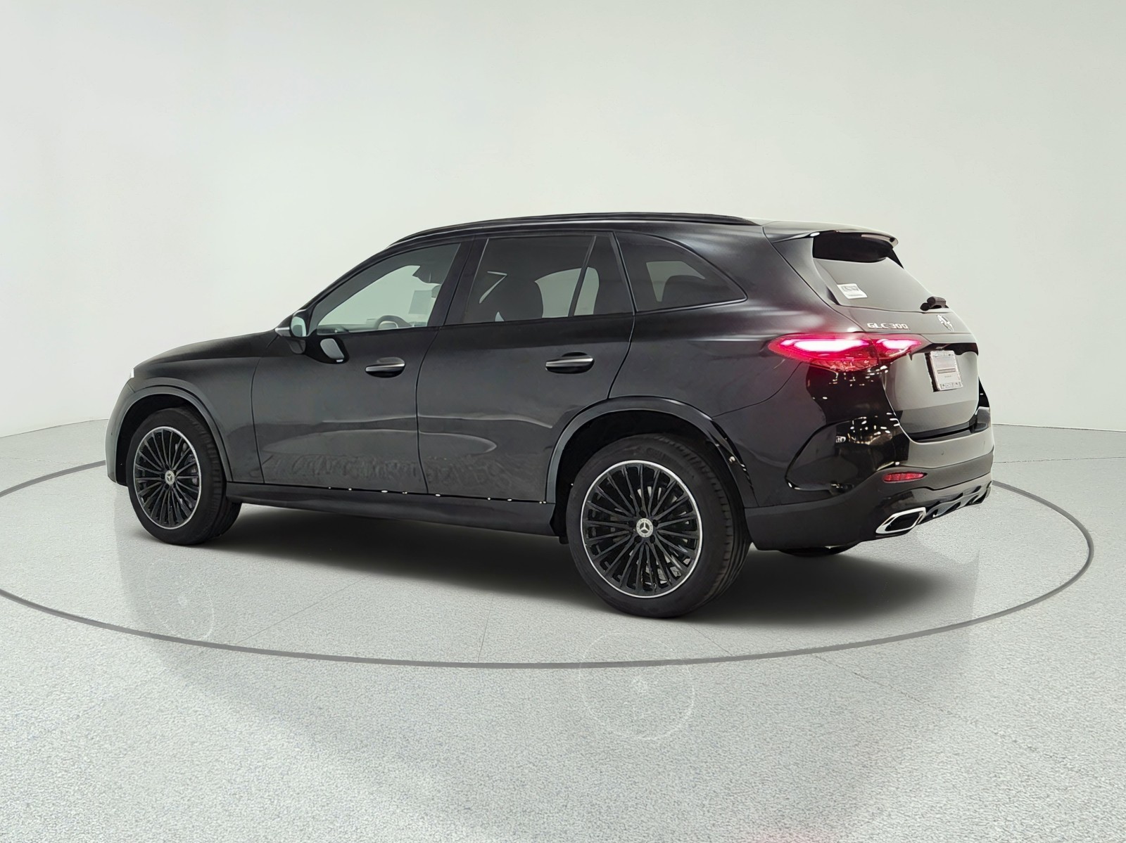 New 2027 Obsidian Black Metallic Mercedes-Benz GLC 300 SUV image 7