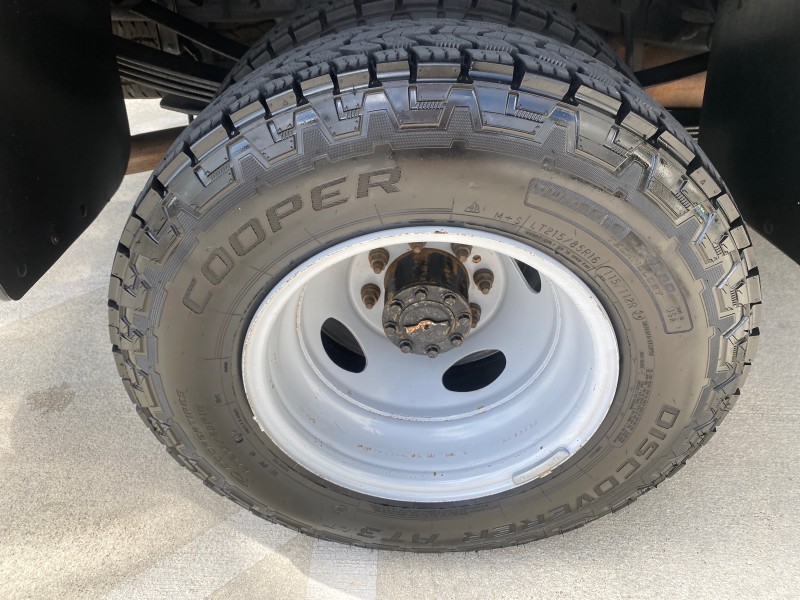 2001 Ford Super Duty F-350 DRW XL 1 OWNER LOW MILES 14,269 in , 