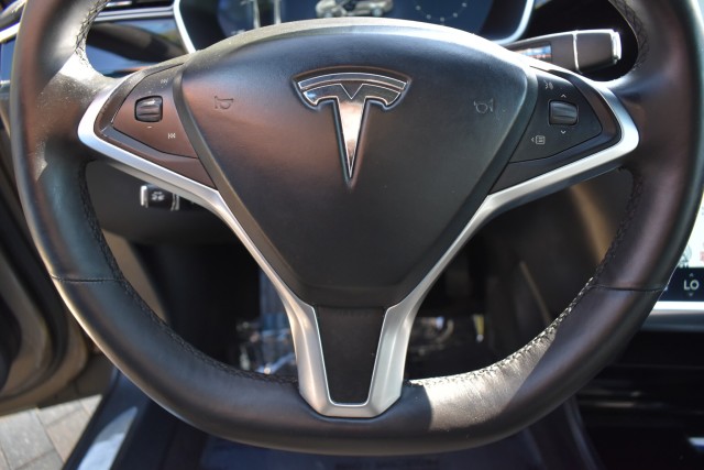 2016 Tesla Model S 70D Leather Sunroof Auto Pilot Smart Air Suspensio 16