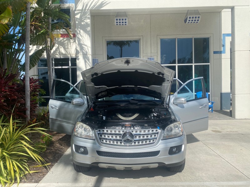 2008 Mercedes-Benz M-Class 3.5L 1 OWNER LOW MILES 48,493 in , 