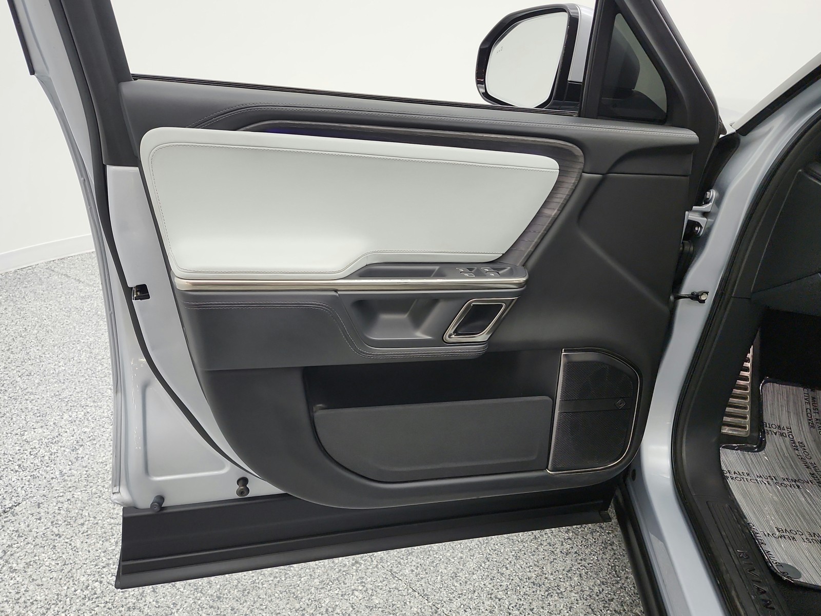 Used 2023 LA Silver Rivian Adventure Quad-Motor Large Pack image 15