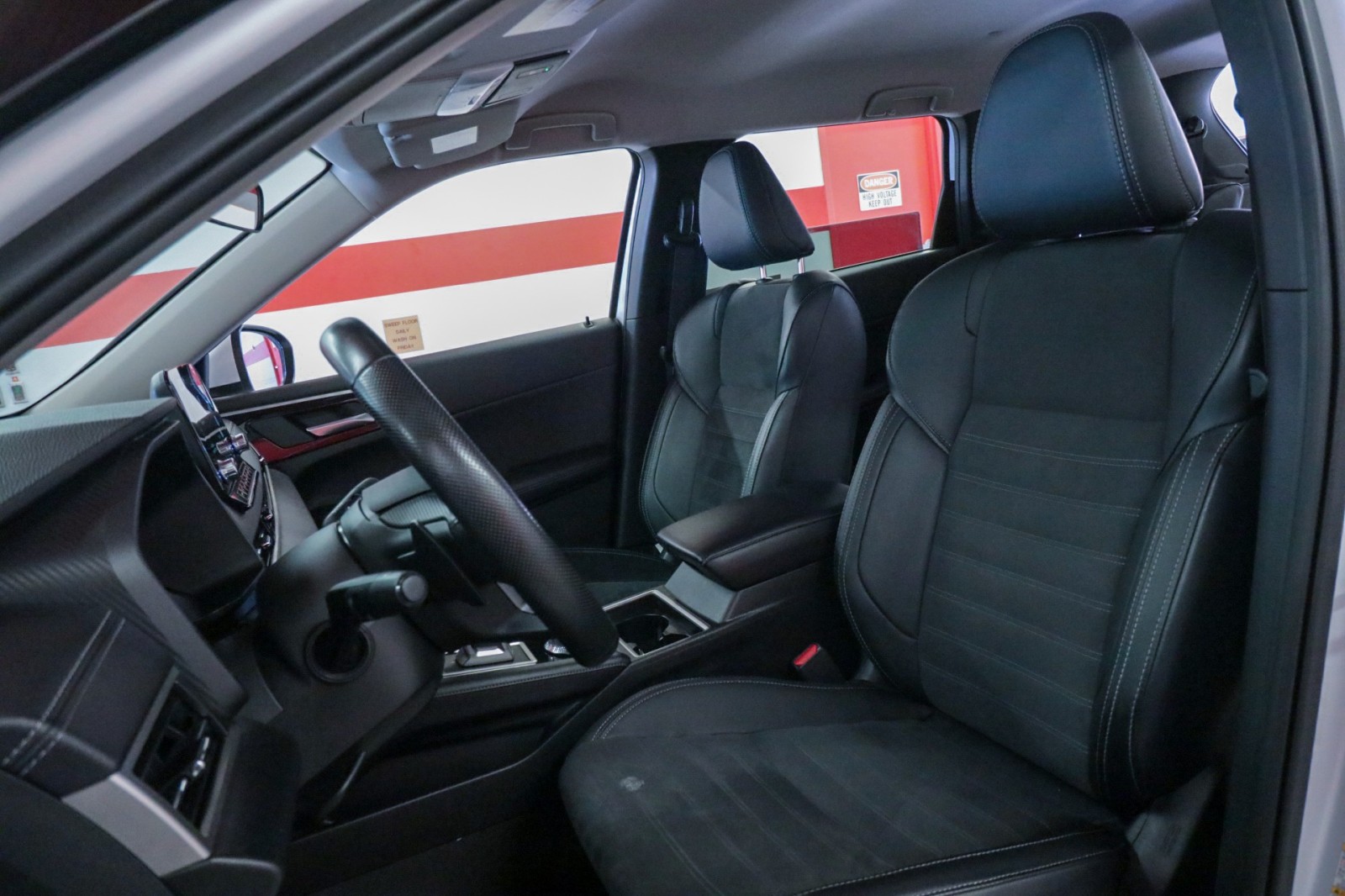 Used Car 2024 Mitsubishi Outlander  Se For Sale Under $25,000 In Austin, Texas