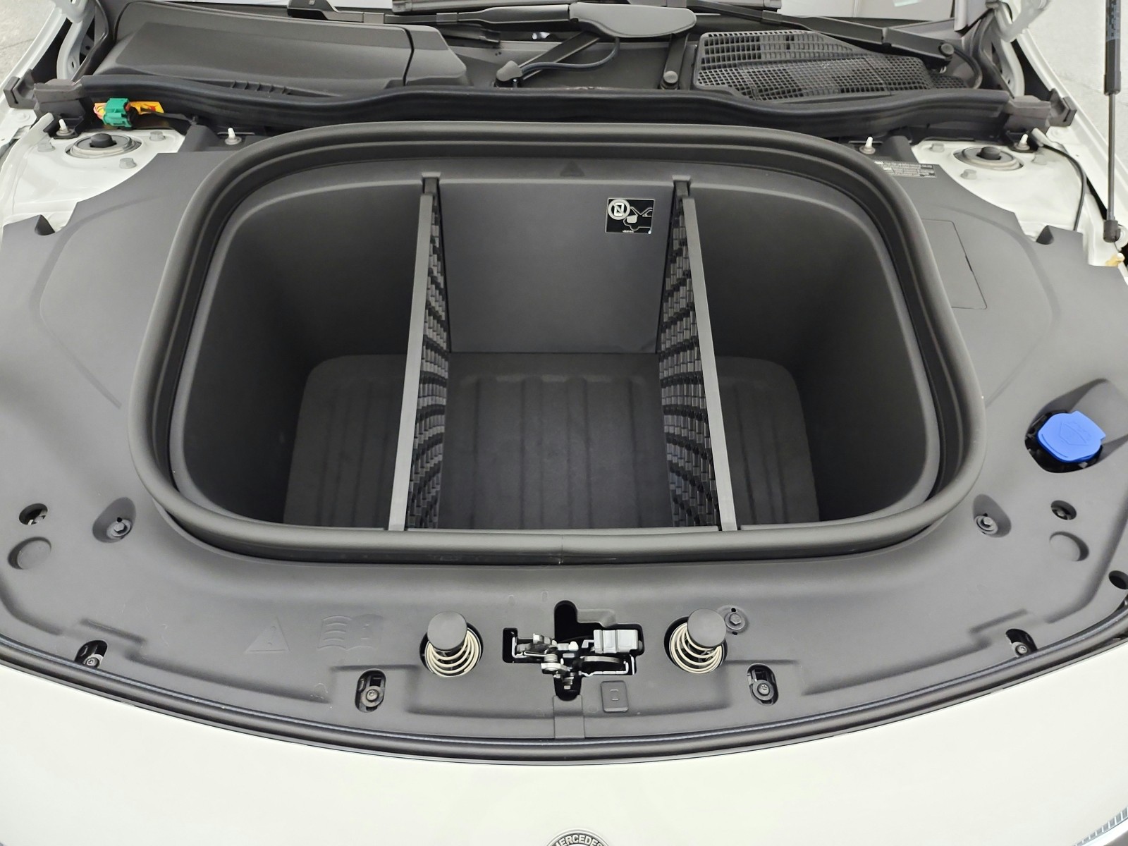New 2027 Polar White Mercedes-Benz CLA 250+ Electric RWD image 12