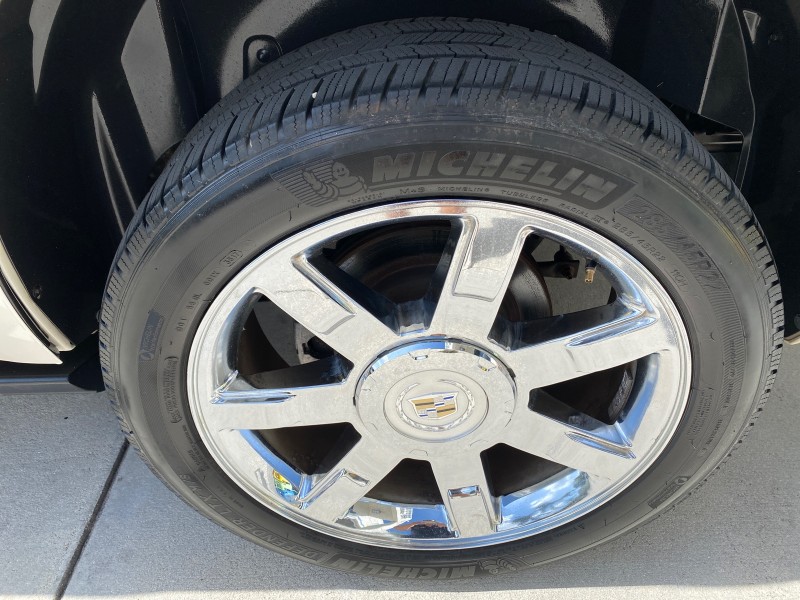 2010 Cadillac Escalade SUNROOF NAV Premium LOW MILES 66,933 in ,