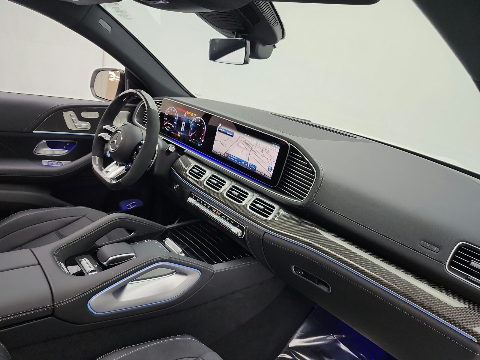 New 2026 Polar White Mercedes-Benz AMG® GLE 53 4MATIC+ Coupe image 22