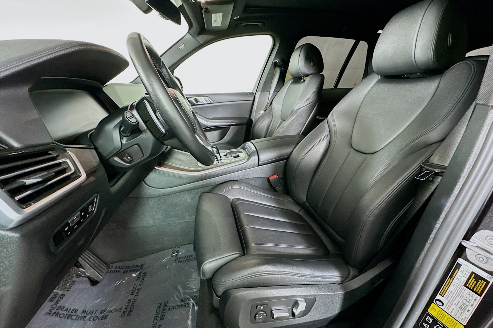 Used 2022 Dark Graphite Metallic BMW xDrive40i image 18