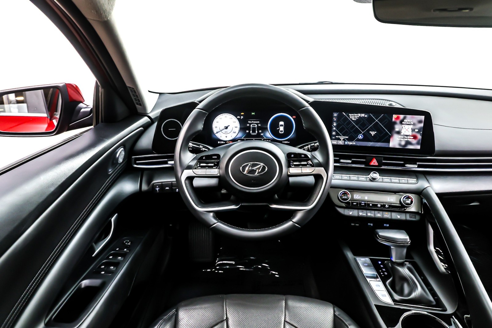 Used 2023 Ultimate Red Hyundai Limited image 5