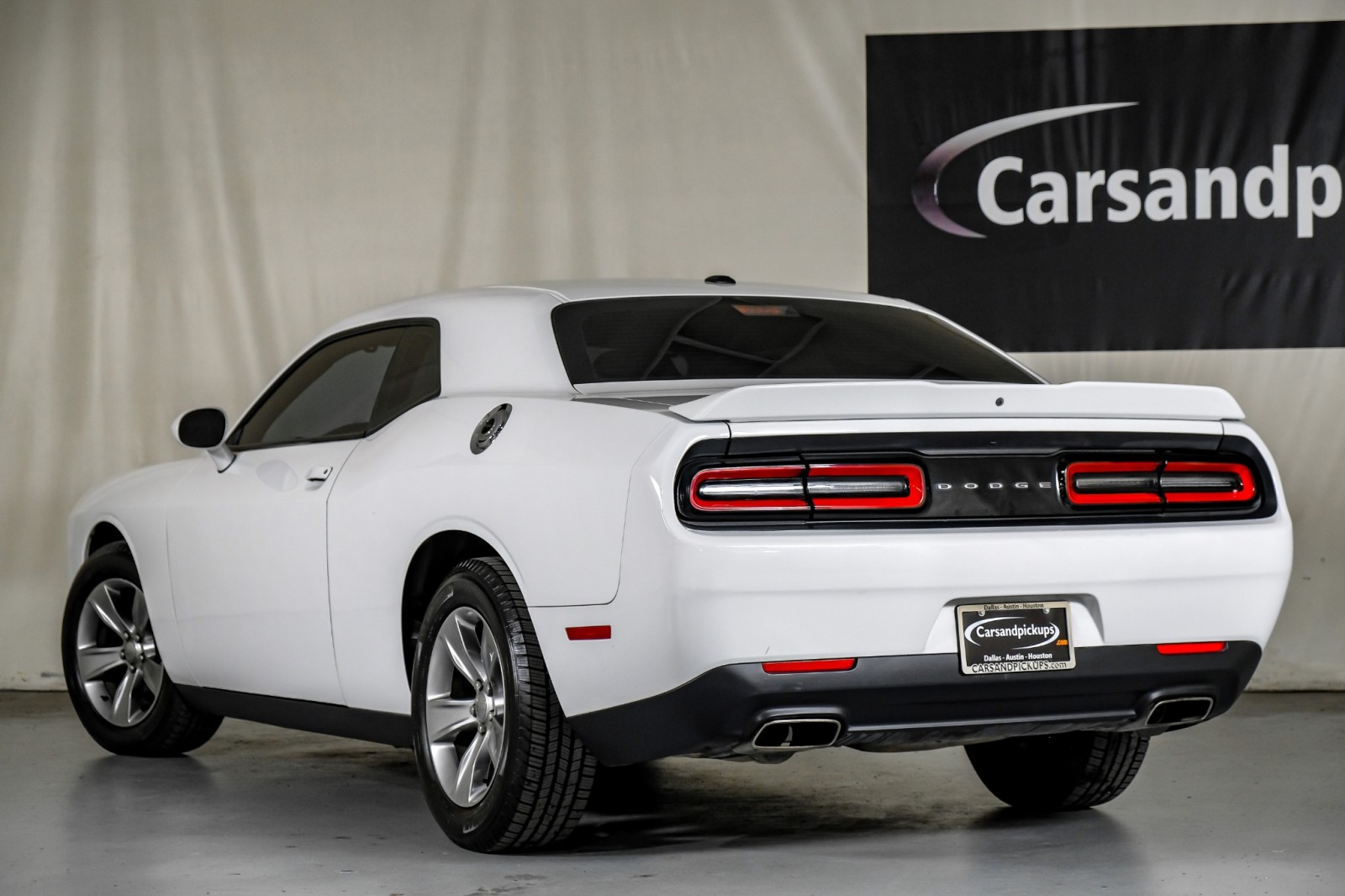 2019 Dodge Challenger SXT 10