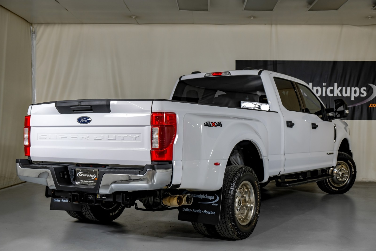 2022 Ford F-350 XL 8