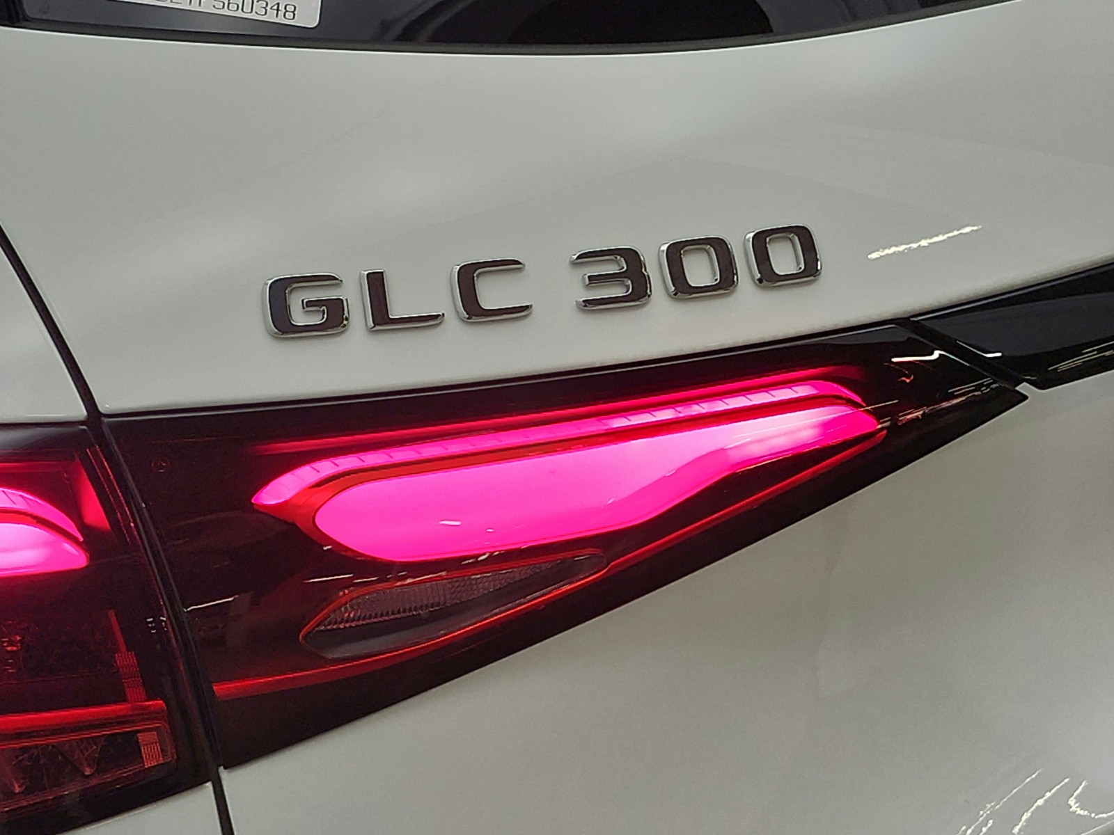 New 2026 Polar White Mercedes-Benz GLC 300 image 15