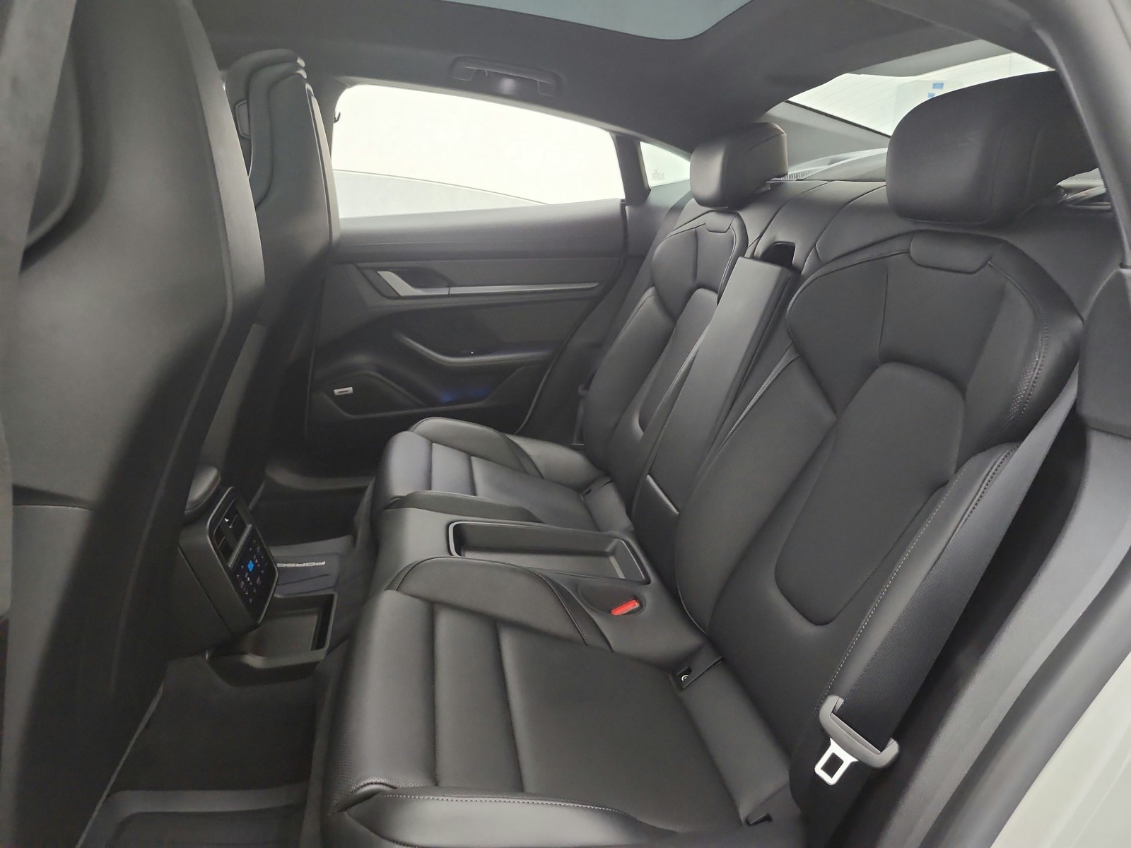 Used 2021 Chalk Porsche Turbo AWD image 15