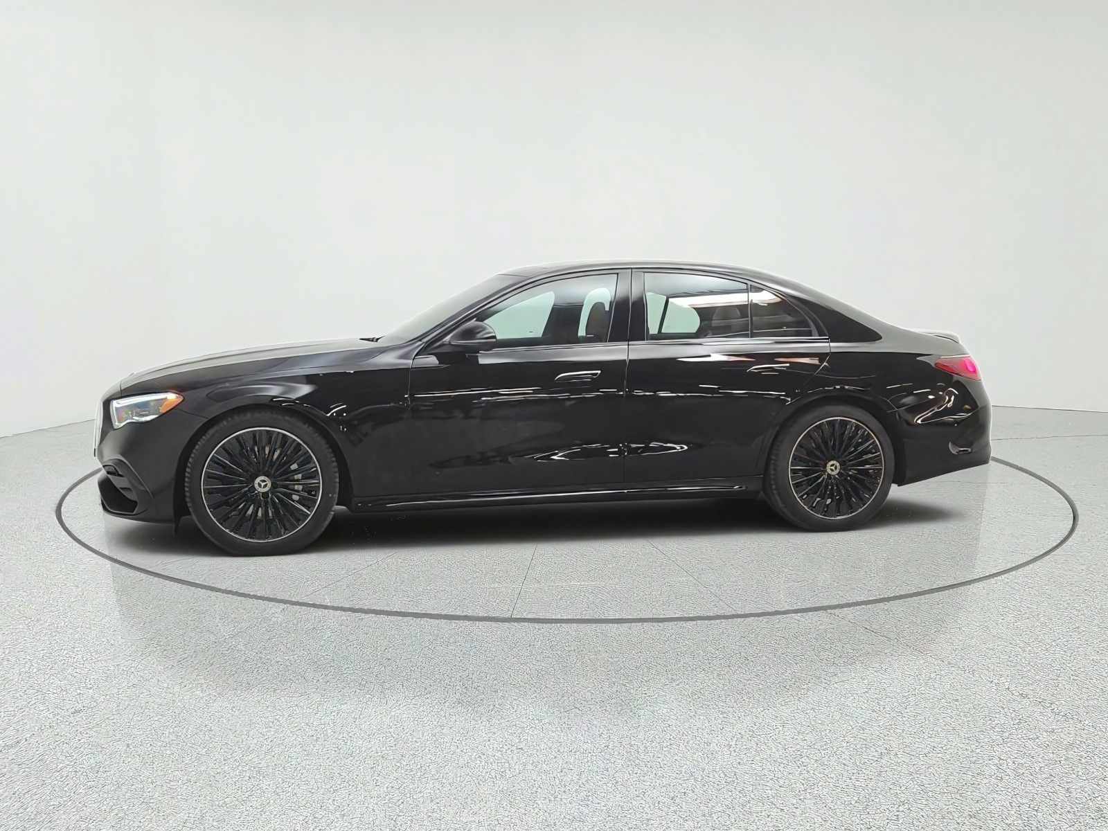 New 2027 Black Mercedes-Benz E 450 4MATIC® Sedan image 8
