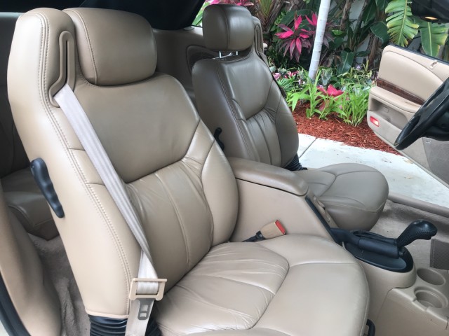 2000 Chrysler Sebring JXi Leather Seats Power Vinyl Top CD Cassette Cruise in pompano beach, Florida