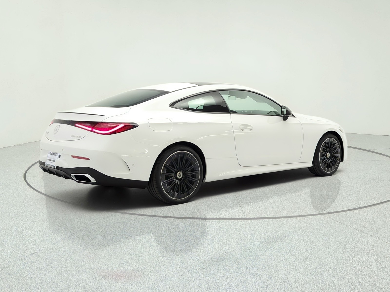 New 2026 MANUFAKTUR Moonlight White Metallic Mercedes-Benz CLE 450 4MATIC® Coupe image 5
