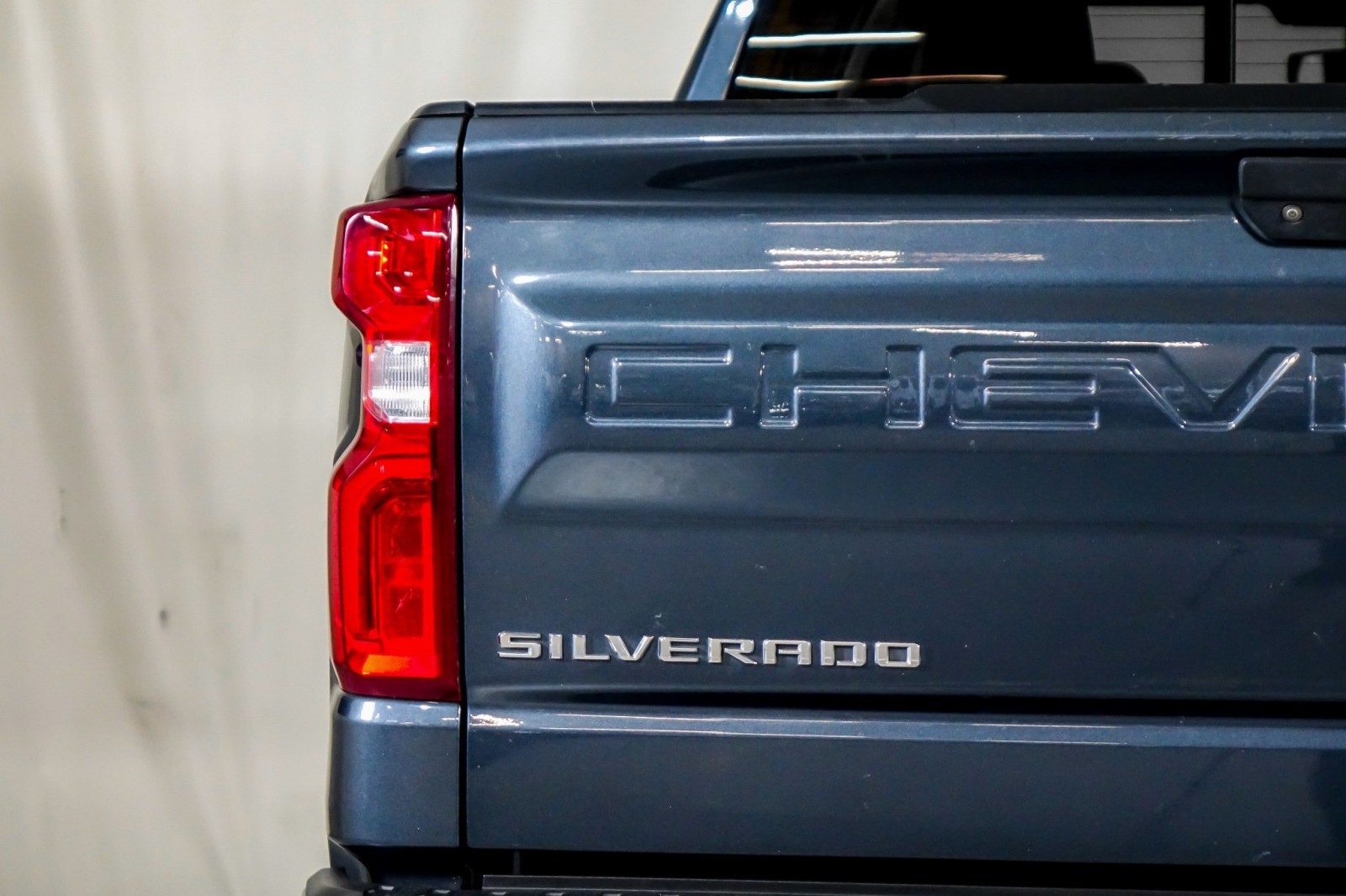 2020 Chevrolet Silverado 1500 RST 37