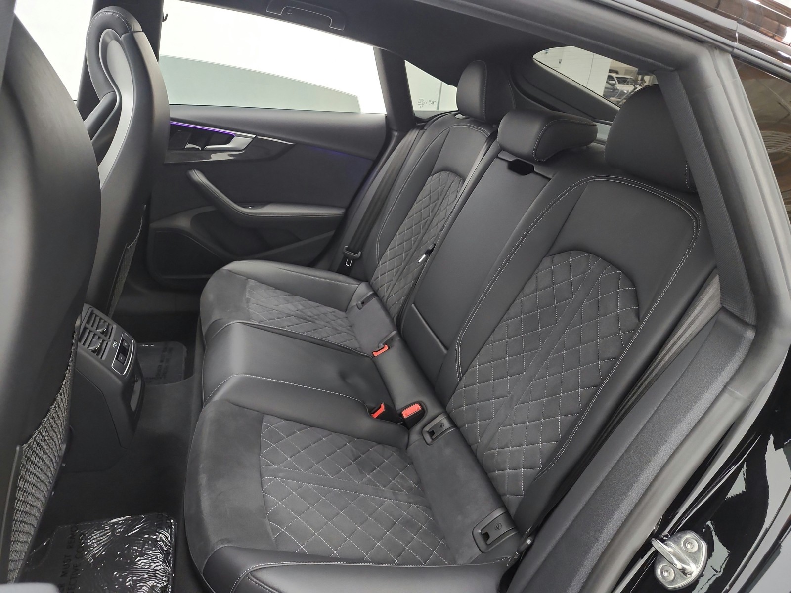 Used 2025 Mythos Black Metallic Audi Premium Plus 3.0 TFSI quattro image 16