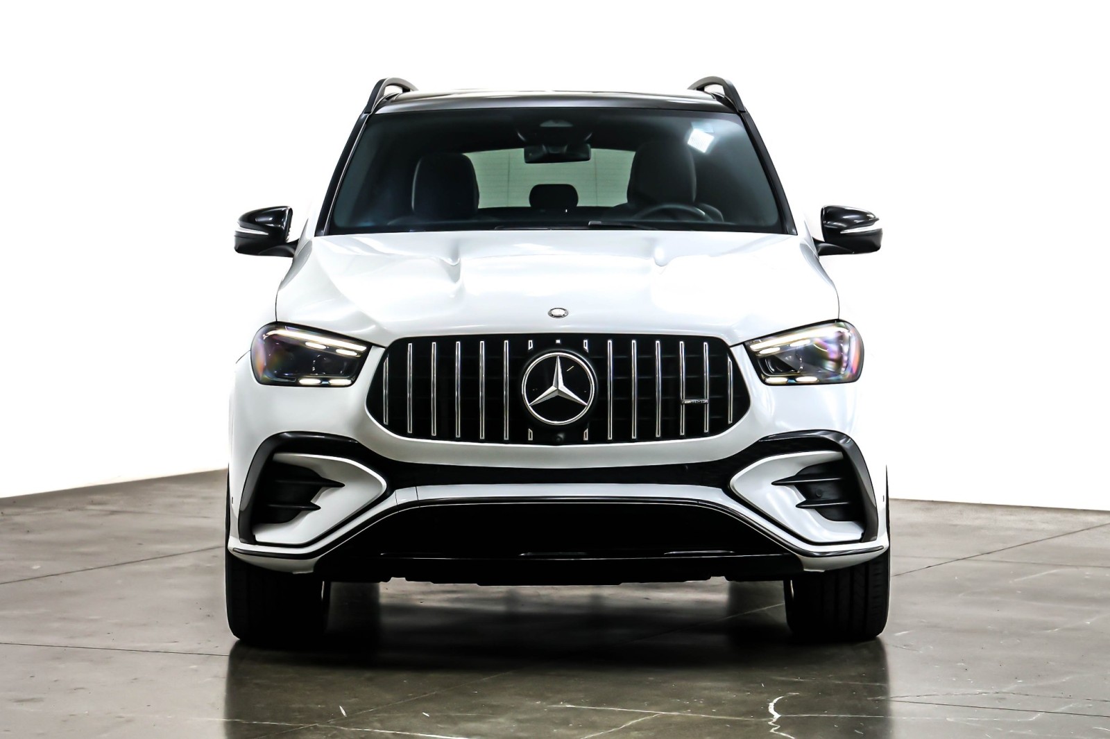 Used 2025 MANUFAKTUR Moonlight White Metal Mercedes-Benz AMG® GLE 53 image 3