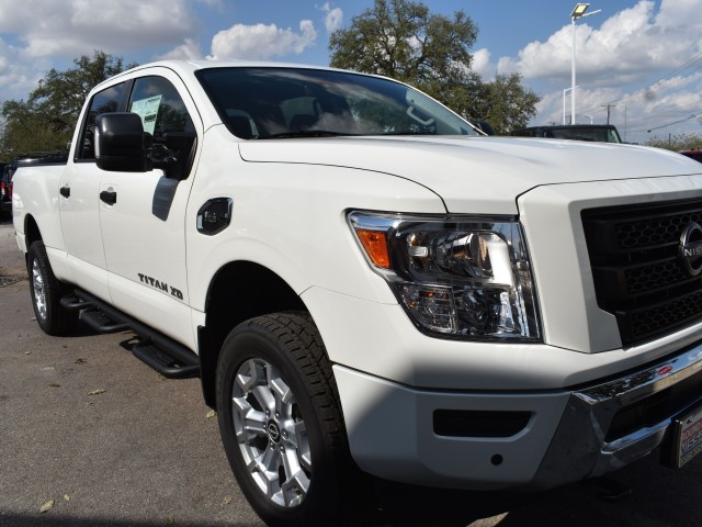 New 2024 Nissan Titan XD SV Standard Bed in Houston #RN103565 | AcceleRide