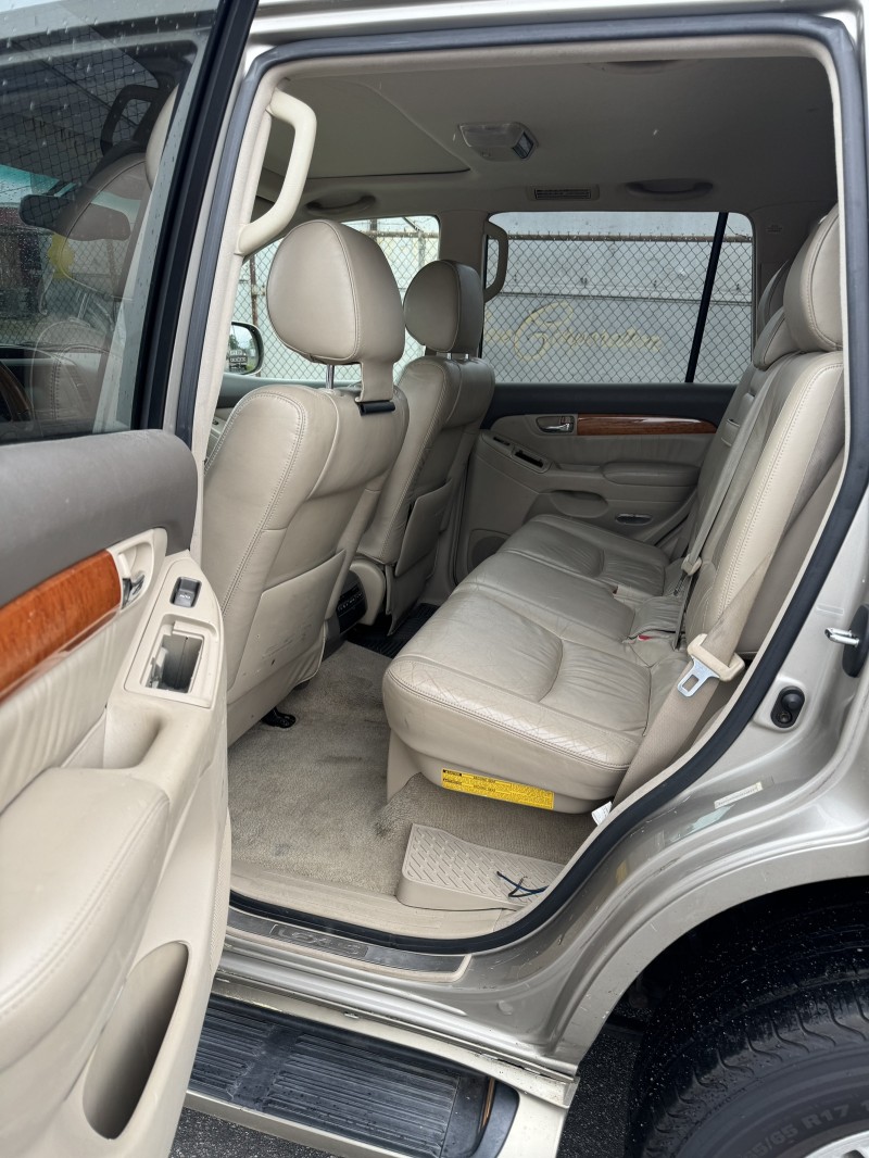 2004 Lexus GX 470 Luxury SUV  in , 