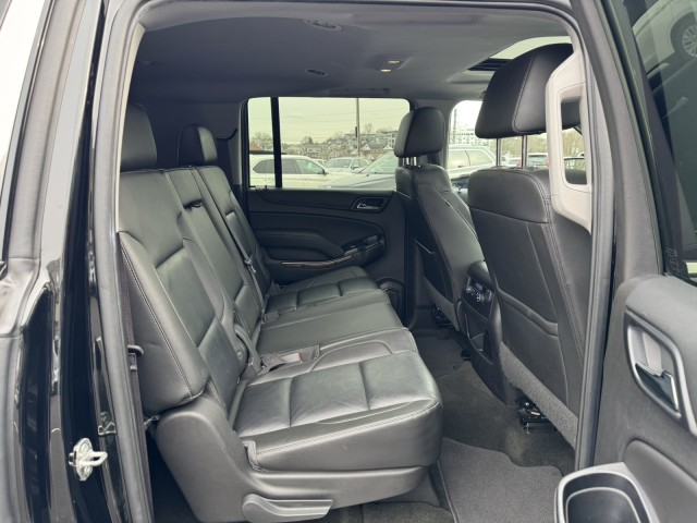 2017 Chevrolet Suburban LT Midnight with Center Bench 19