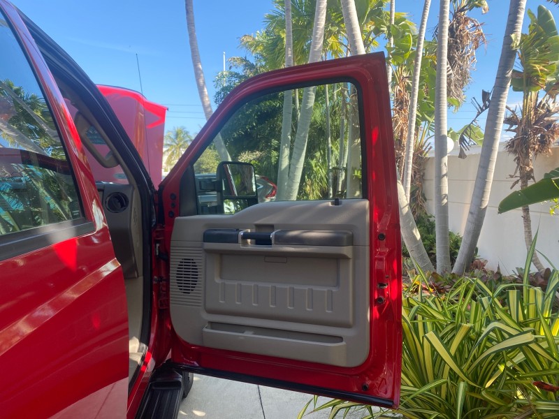 2008 Ford Super Duty F-350 DRW XL LOW MILES 43,076 4WD in ,
