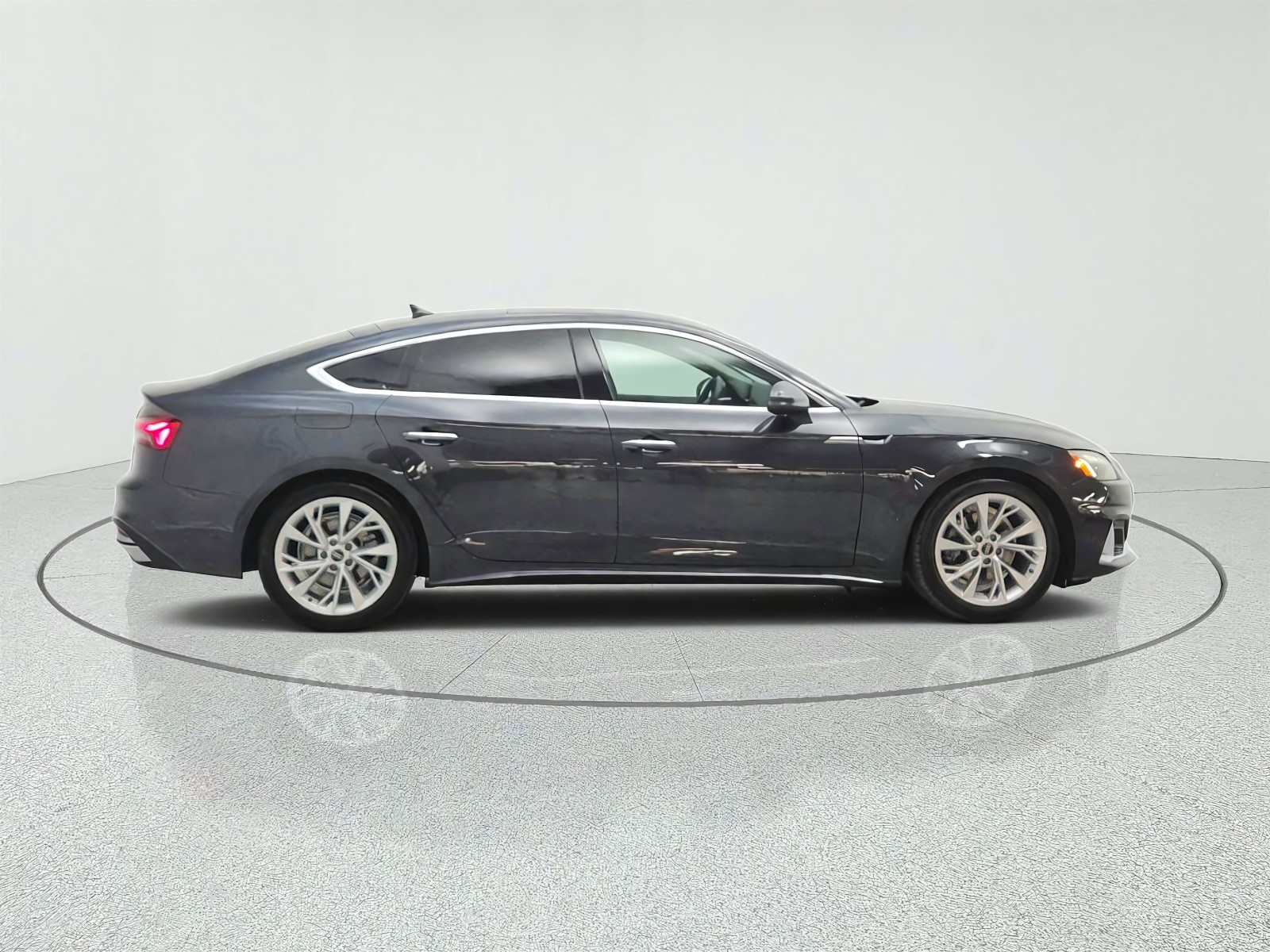 Used 2023 Manhattan Gray Metallic Audi Premium image 4