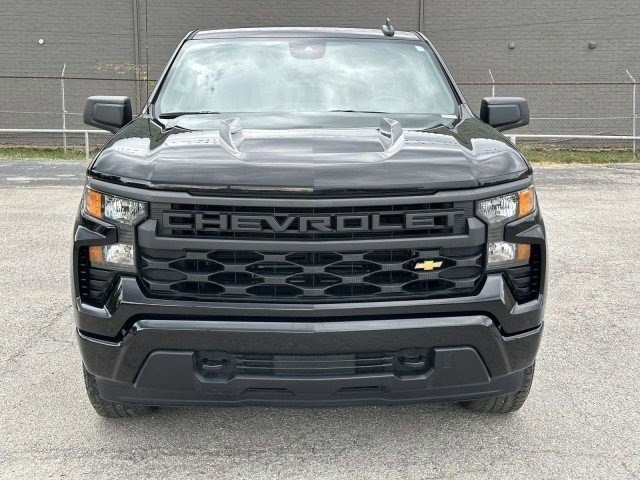 2023 Chevrolet Silverado 1500 Custom 8