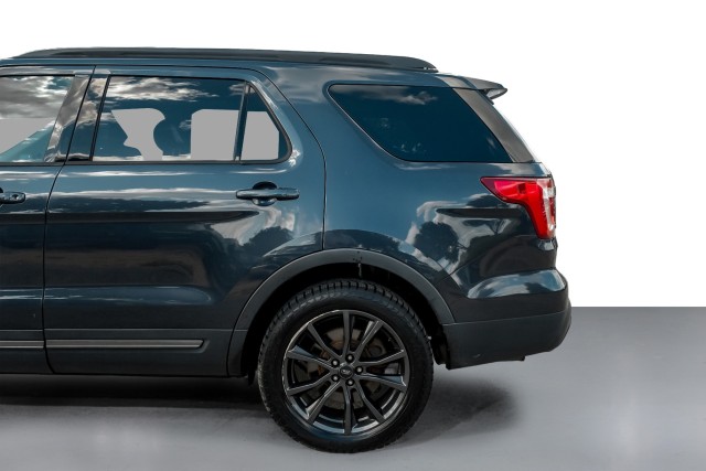 2017 Ford Explorer XLT 10