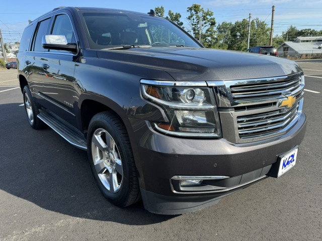 2015 Chevrolet Tahoe LTZ with Center Row Buckets 7