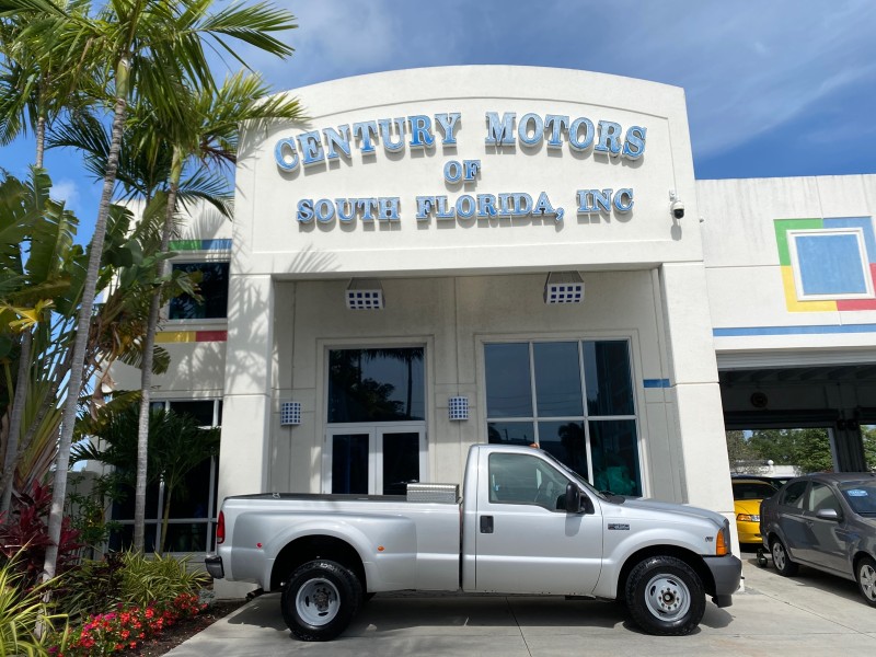2001 Ford Super Duty F-350 DRW XL 1 OWNER LOW MILES 14,269 in , 