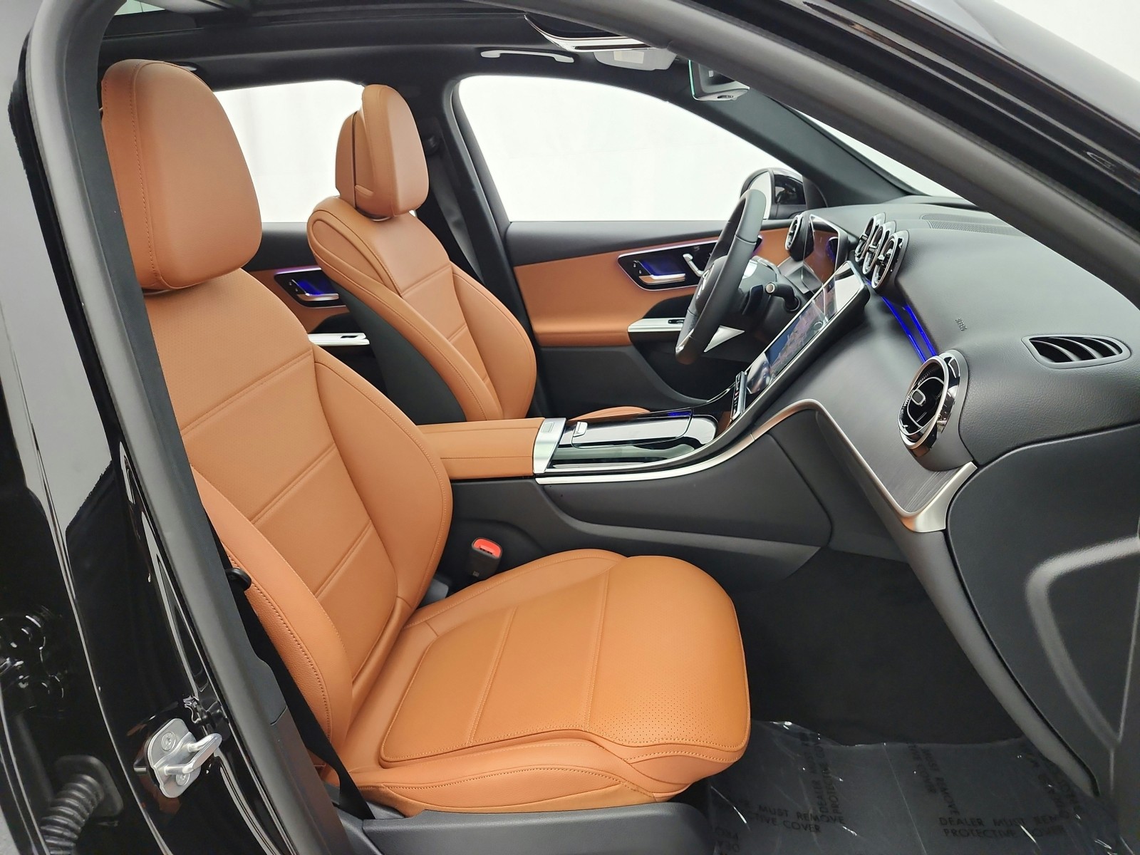 New 2027 Obsidian Black Metallic Mercedes-Benz GLC 300 SUV image 14