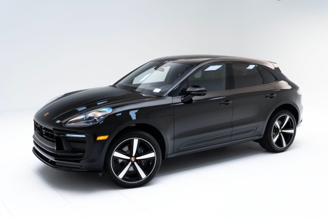 2025  Macan  in , 
