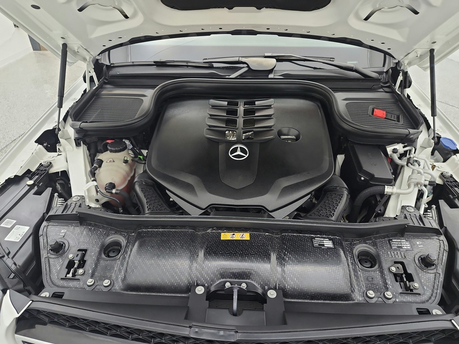 Used 2021 Polar White Mercedes-Benz GLS 580 4MATIC® SUV image 17