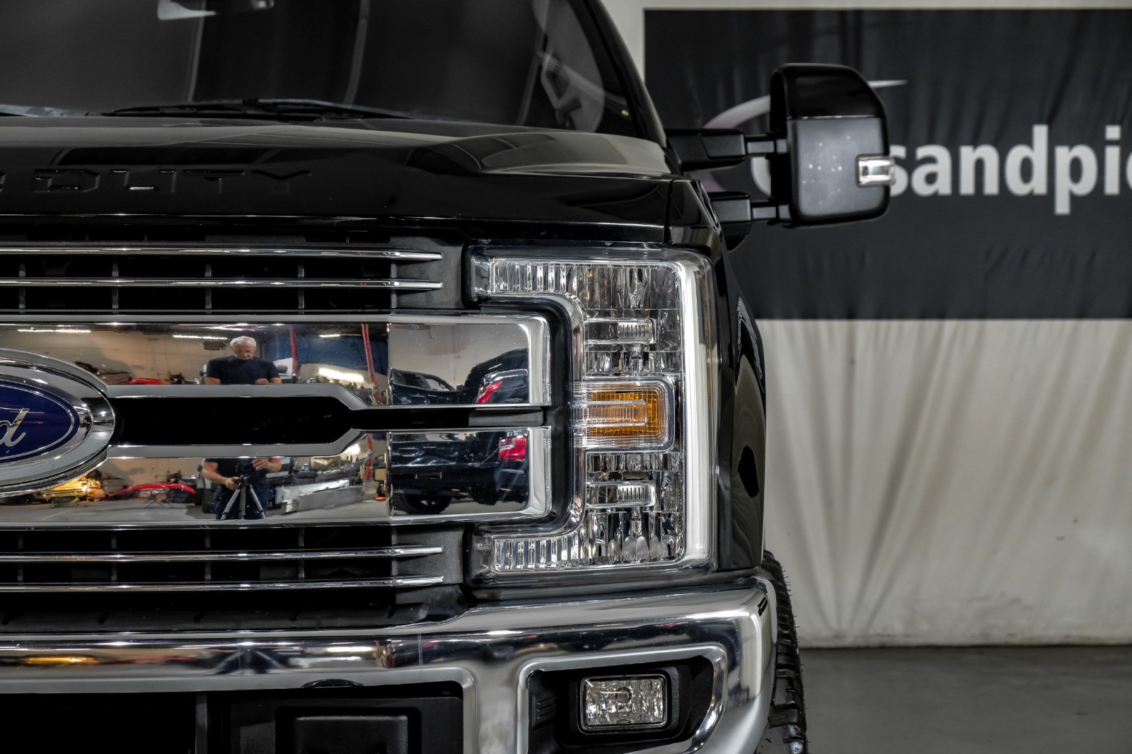 2019 Ford F-350 Lariat 39