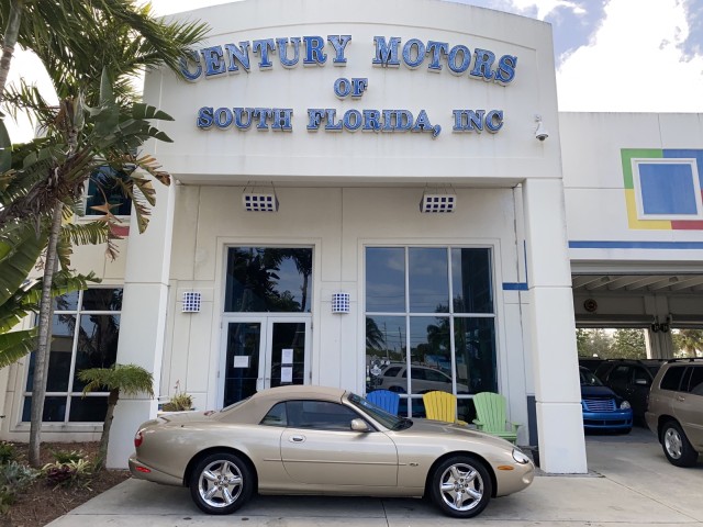1998 Jaguar XK8 v8, VERY low miles, power convertible top, leather, 2 owner in pompano beach, Florida