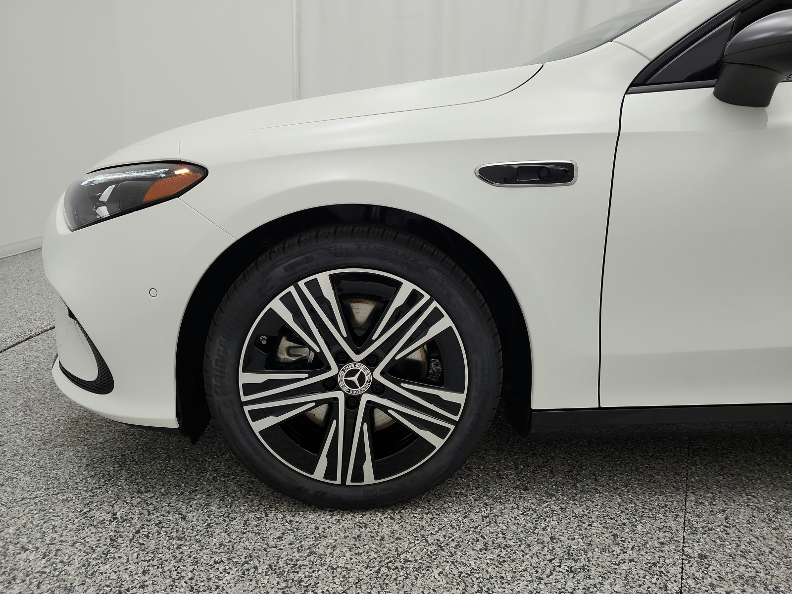 New 2027 Polar White Mercedes-Benz CLA 220 Hybrid FWD image 13