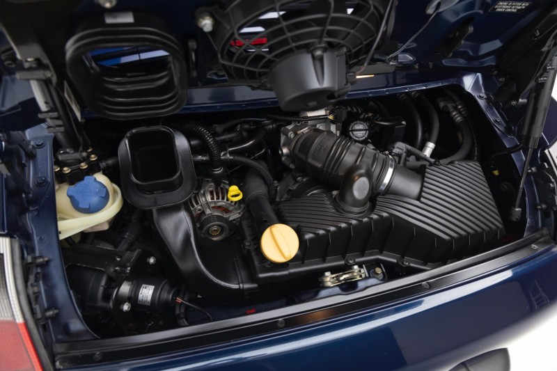 2000 Porsche 911 Carrera Carrera in , 