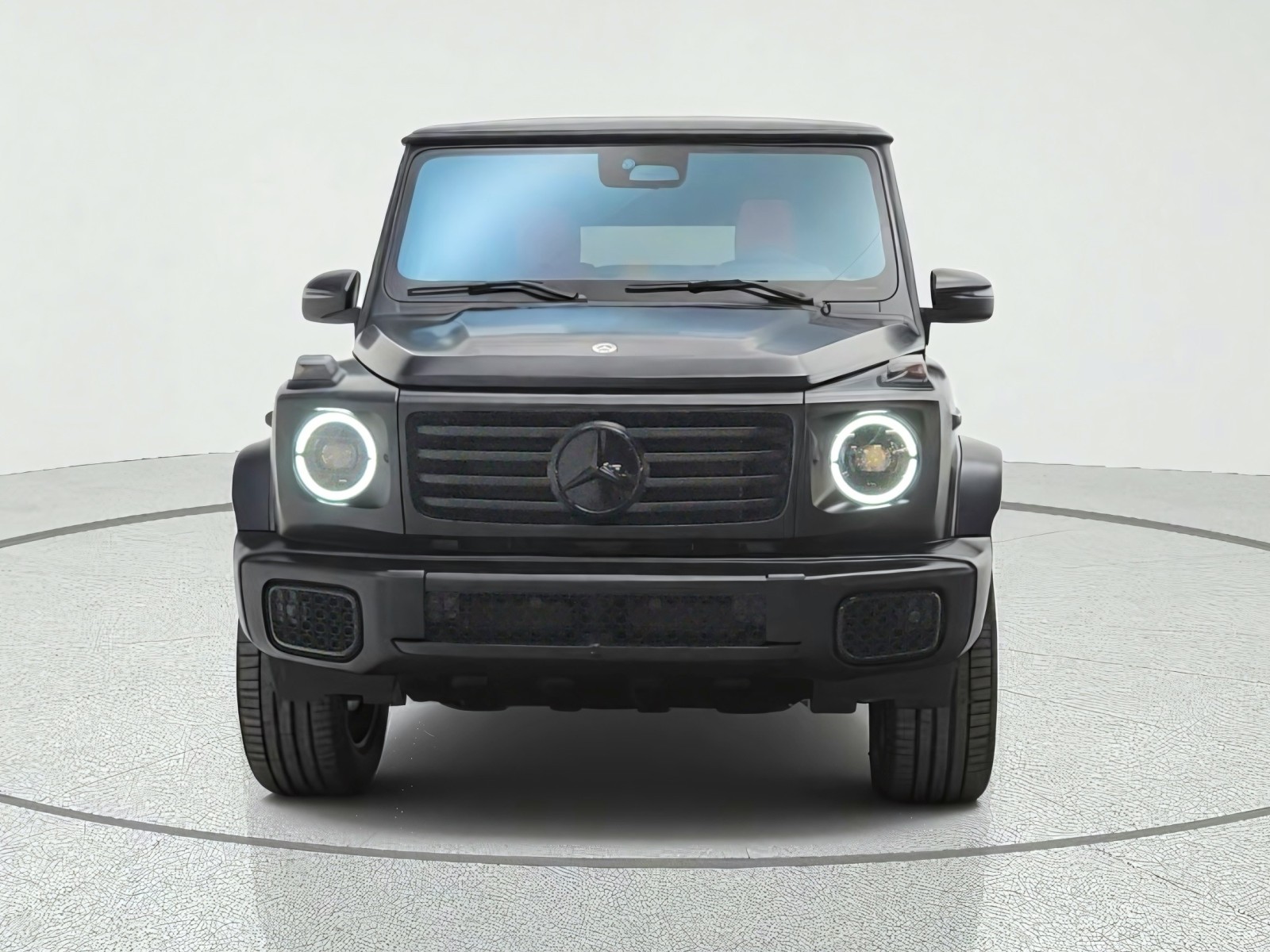New 2027 MANUFAKTUR Night Black magno Mercedes-Benz G 580e SUV image 2