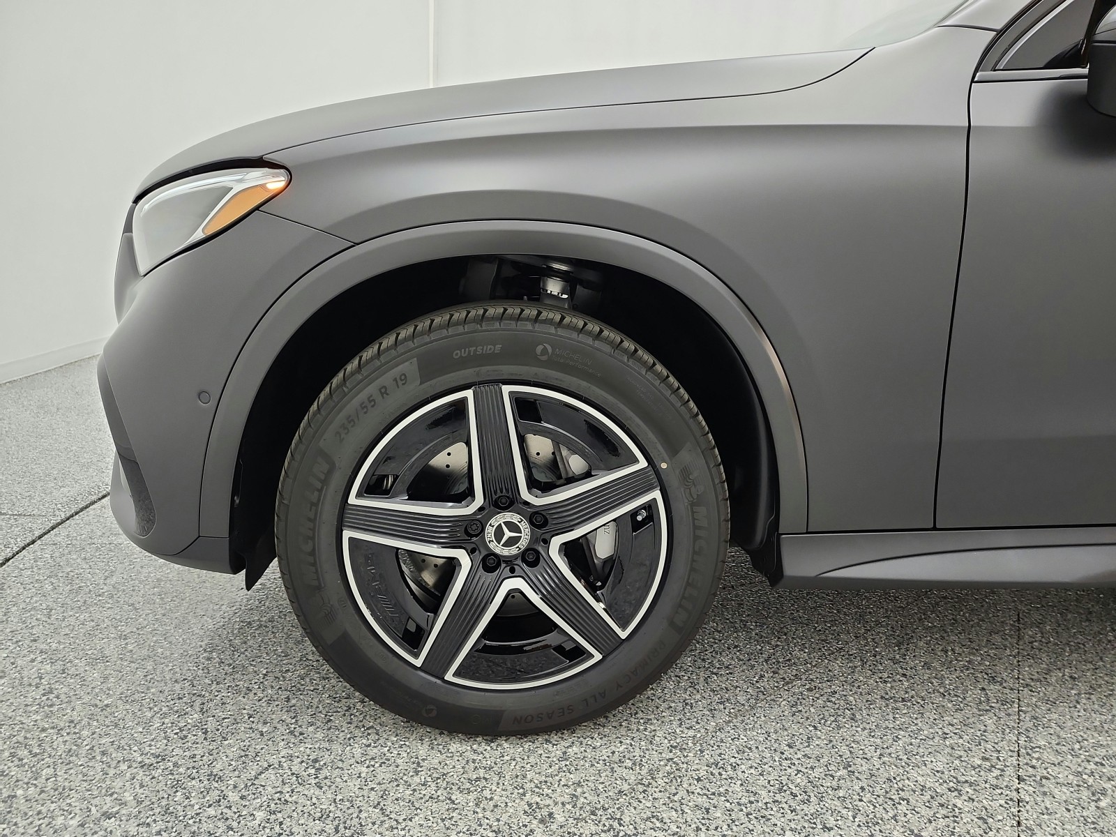 New 2027 MANUFAKTUR Graphite Grey Magno Mercedes-Benz GLC 300 SUV image 13