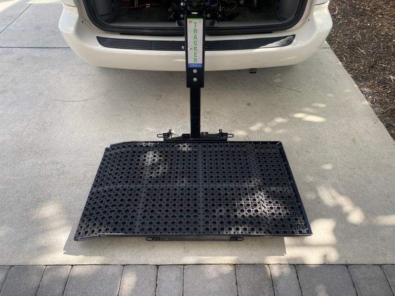 2006 Dodge Caravan SXT LOW MILES 28,367 1 OWNER HANDICAP LIFT in , 