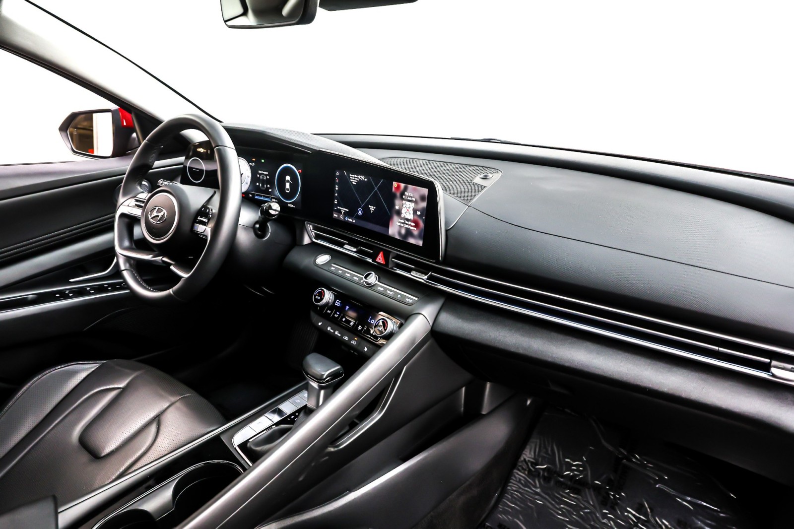 Used 2023 Ultimate Red Hyundai Limited image 16