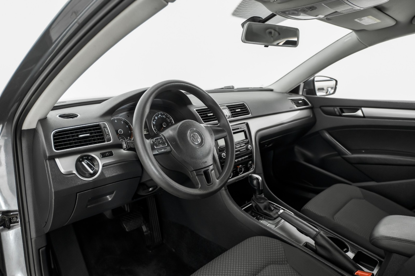 2015 Volkswagen Passat 1.8T S AUTOMATIC CRUISE CONTROL STEERING WHEEL CON 17
