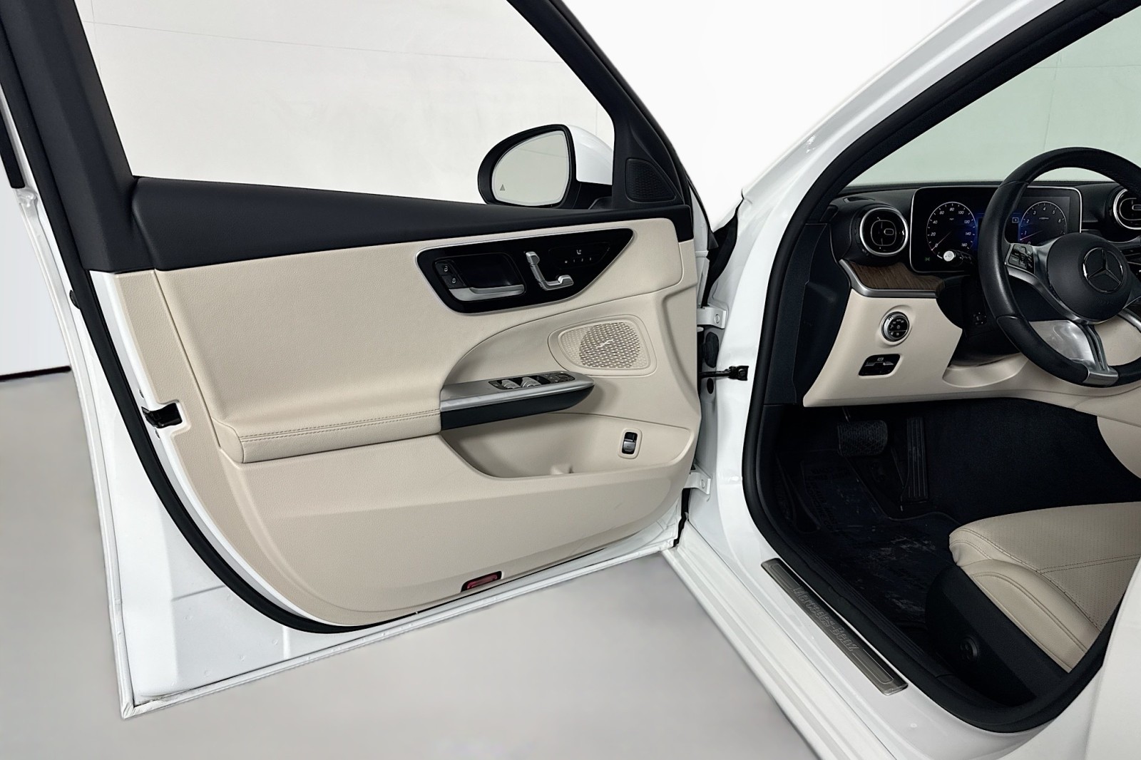 Certified Used 2024 Polar White Mercedes-Benz C 300 image 22