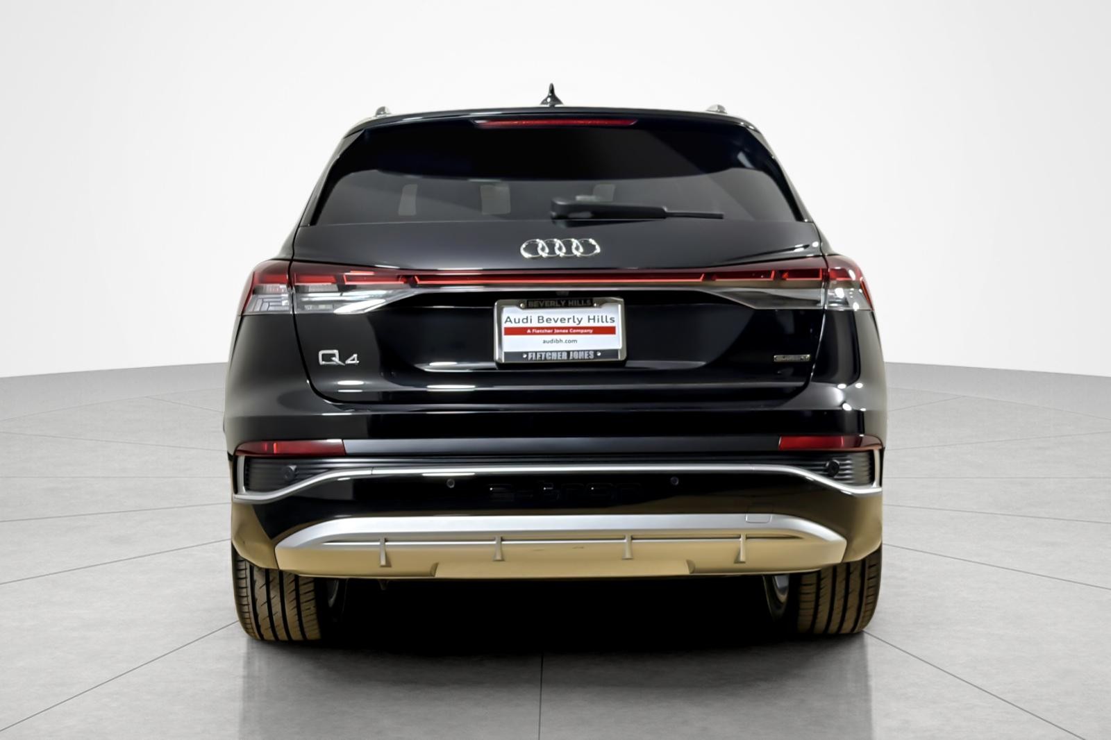 Certified Used 2023 Mythos Black Metallic Audi Prestige 50 quattro image 4