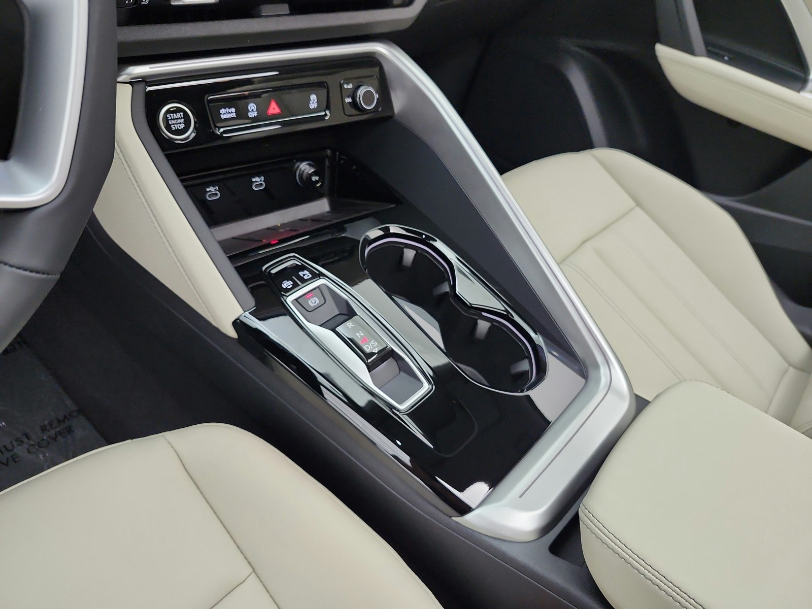 New 2026 Glacier White Metallic Audi Premium 2.0 TFSI quattro image 10